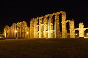 En breve saldrá la licitación de la iluminación artística del Alcazaba, el Dique romano y el Acueducto de los Milagros