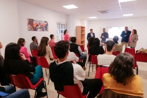 Rodríguez Osuna clausura la primera edición del curso de Programadores WEB de la Escuela Digital de San Lázaro, en Mérida, para promover la inserción laboral de 14 estudiantes en empresas de base tecnológica