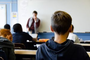El Ayuntamiento pone en marcha un programa de prevención y manejo del estrés y la ansiedad en los centros de Educación Secundaria