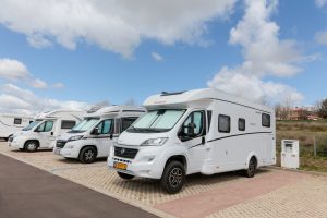 El Pleno Municipal aprueba el inicio de la Ordenanza reguladora del parking de autocaravanas cuya gestión, una vez aprobada, pasará a ser pública