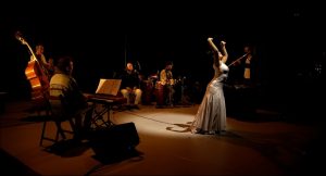 Origamy Coop. pone en escena «Bloom» en el Centro Cultural de Nueva Ciudad