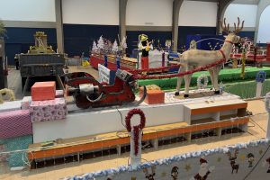 Diecisiete entidades y asociaciones ultiman las carrozas para la Cabalgata de Reyes 2023 que se celebra este jueves