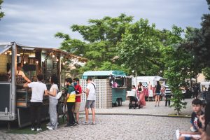 El Parque de la Argentina acoge este fin de semana la VI edición del “Callejeando Food Fest” que contará con 10 puestos de comida, conciertos y talleres para todas las edades