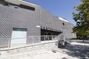 El Gobierno Local adjudica a Caja Rural de Extremadura el cajero automático en Nueva Ciudad ubicado en el Centro Cultural de la barriada