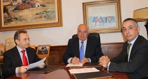 Francisco Pérez dona 48 obras de arte al Museo del Costurero