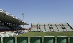 La Junta de Gobierno local adjudica el Servicio de Mantenimiento del Césped del Estadio Romano