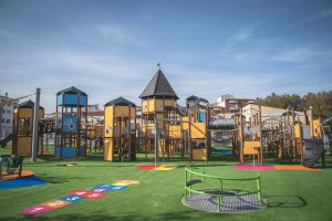 El Ayuntamiento publica la licitación de la gestión integral de la zona de ocio infantil «Ciudad de la Infancia» de Mérida