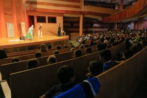 Cuatrocientos escolares conmemoran el Día Mundial de la Biblioteca con un encuentro en el Alcazaba