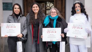 La floristería `El Jardín de Monet´ ha sido galardonada con el primer premio al Mejor Escaparate Ambientado de la ciudad