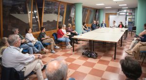 Reunión del Jurado Popular del Premio Dulce Chacón de Narrativa Española para valorar y conocer las cuatro obras finalistas