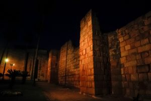La fachada del Ayuntamiento, la fuente de la Plaza de España y varios monumentos se iluminan el sábado  en color naranja por el Día del donante de médula ósea
