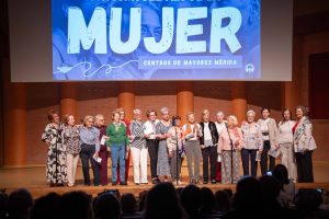 El Centro Cultural Alcazaba acoge el II Encuentro de Centros de Mayores con motivo de la clausura del Mes de la Mujer, para fomentar la convivencia y el intercambio de experiencias
