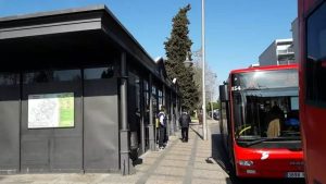 Licitada la adquisición de una nueva marquesina de transporte urbano para el Paseo de Roma