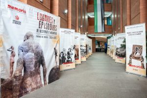 El Centro Cultural Alcazaba inaugura hoy la exposición itinerante “Lugares y Episodios de Historia y Memoria [1936-1939], que incluye 13 paneles con diferentes pasajes de la memoria histórica de Extremadura