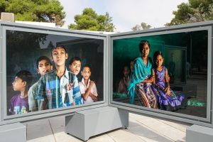 La Plaza de Margarita Xirgú acoge la muestra de la Fundación La Caixa “Tierra de sueños” de la artista Cristina García Rodero