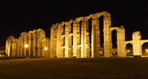 La ciudad contará con un plan para la iluminación artística de los monumentos