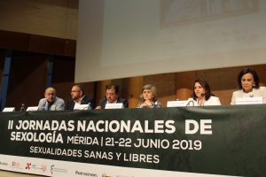 La Ministra de Sanidad, María Luisa Carcedo, inaugura en Mérida las II Jornadas Nacionales de Sexología