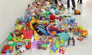 Protección Civil reparte juguetes entre las familias más necesitadas