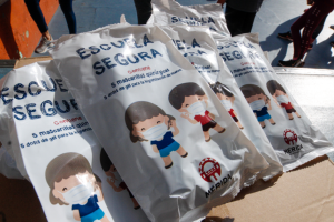 El Ayuntamiento continuará en el mes de mayo con el reparto de kits de mascarillas en los Centros Educativos de la ciudad, públicos y concertados