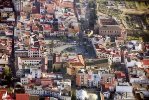 La Junta de Gobierno Local adjudica la obra de asfaltado de más de cien calles de Mérida