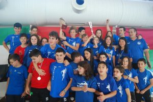 La escuela municipal de natación consigue 17 medallas y la Copa Judex