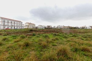 El alcalde solicita a escolares y centros educativos su participación para el diseño de la futura ‘Ciudad de la Infancia’ en el Hernán Cortés