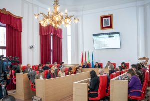 El Pleno Municipal, a excepción de VOX, suscribe la Declaración Institucional por el Día Internacional de las Mujeres y refuerza su apuesta por la igualdad real y efectiva como fundamento esencial de la democracia y de los derechos humanos