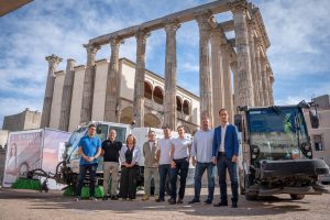 FCC Medio Ambiente, en colaboración con el Ayuntamiento de Mérida, lanza una nueva campaña de comunicación y concienciación de los servicios de limpieza de la ciudad y el refuerzo durante la Feria y Fiestas 2025