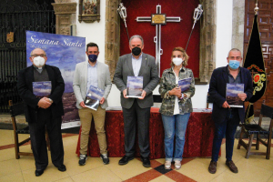 Presentada una nueva edición de la revista de Semana Santa que edita la Junta de Cofradías