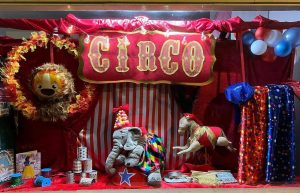 Abierto el plazo de inscripción para el concurso de decoración de escaparates e interiores del Carnaval Romano
