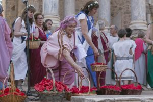 Los mayores se convertirán en protagonistas del día festivo de Emerita Lvdica con la “Rosaliae”