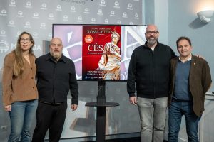 El Teatro María Luisa Mérida acoge este viernes el estreno de ‘César, el hombre que desafió a Roma´, una propuesta escénica impulsada por ‘Roma Aeterna’, Podcast de Iban Martín
