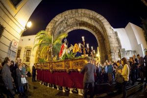 El ayuntamiento prevé instalar una plataforma para personas con movilidad reducida en Semana Santa