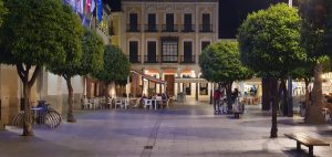 El desempleo desciende en la ciudad en 580 personas con respecto a junio