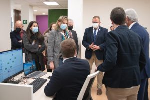 Mérida cuenta ya con el Centro de Atención Digital de RENFE más moderno de España que prevé contratar a 125 personas