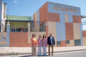 El alcalde visita la Escuela Infantil ‘Acuarela’ en Montealto que cumple 15 años de vida siendo “un modelo en la ciudad con servicios como comedor propio y grandes aulas que favorecen a las familias en un centro que es una concesión municipal”