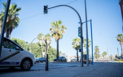 El Ayuntamiento ha culminado la reparación integral del semáforo de María Auxiliadora y avanza en la modernización de toda la red semafórica de la ciudad