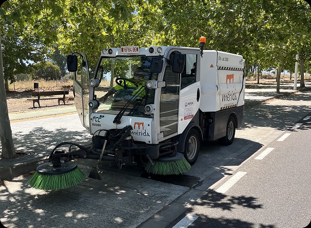 Limpieza viaria, gestión de residuos sólidos urbanos, mantenimiento y cuidado de parques y jardines