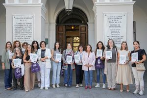 El Ayuntamiento de Mérida presenta dos guías didácticas para prevenir y detectar la violencia machista digital en las aulas